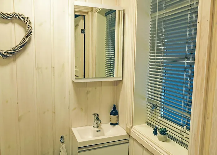 Knodden By Interhome * Madland